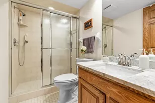 1110 Hollybrook Dr, Wayzata, MN 55391 - Photo 37