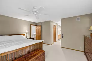 1110 Hollybrook Dr, Wayzata, MN 55391 - Photo 23