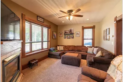 136 1st Avenue, Alden, MN 56009 - Photo 9