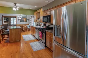 136 1st Ave, Alden, MN 56009 - Photo 3