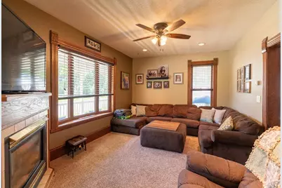 136 1st Avenue, Alden, MN 56009 - Photo 9