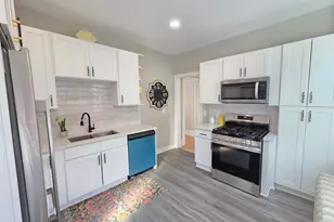 1323 Lincoln Ave, Saint Paul, MN 55105 - Photo 7