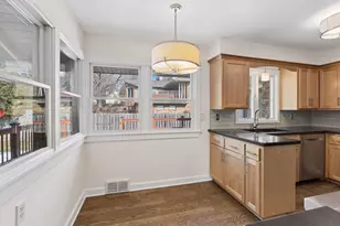 2079 Upper St Dennis Rd, Saint Paul, MN 55116 - Photo 7