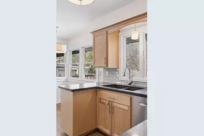 2079 Upper Saint Dennis Road, Saint Paul, MN 55116 - Photo 15