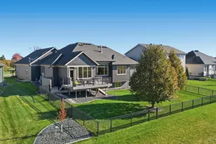 2141 38th St S, Moorhead, MN 56560 - Photo 5