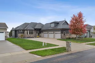 2141 38th St S, Moorhead, MN 56560 - Photo 53