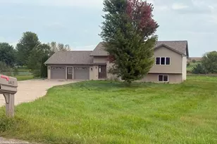 1417 146th Ave, New Richmond, WI 54017 - Photo 1