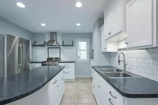 1764 Minnehaha Ave W, Saint Paul, MN 55104 - Photo 11