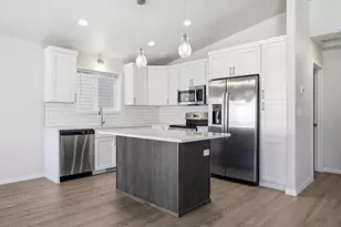 3767 Chinook Dr S, Fargo, ND 58104 - Photo 7