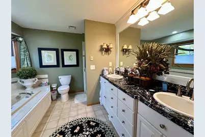 1147 Mary Place S, Maplewood, MN 55119 - Photo 25