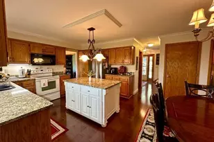 1147 Mary Pl S, Maplewood, MN 55119 - Photo 5