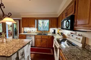 1147 Mary Pl S, Maplewood, MN 55119 - Photo 9