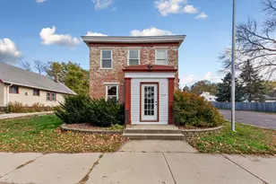 229 S 2nd St, Le Sueur, MN 56058 - Photo 1