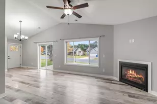 441 White Pine Ln, Somerset, WI 54025 - Photo 5