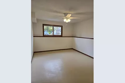 215 Manila Street NE, Willmar, MN 56201 - Photo 13