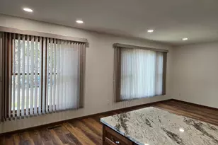 215 Manila Street NE, Willmar, MN 56201 - Photo 5