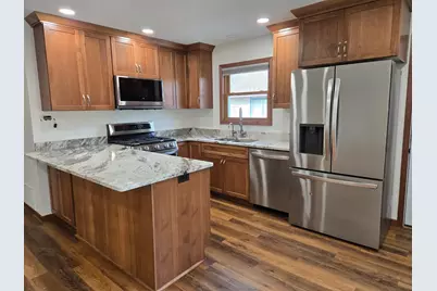 215 Manila Street NE, Willmar, MN 56201 - Photo 7