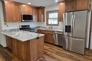 215 Manila Street NE, Willmar, MN 56201 - Photo 7