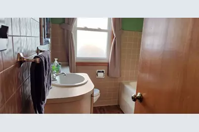 2709 Diane Lane, Hibbing, MN 55746 - Photo 9