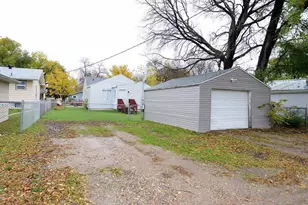 1022 26th St N, Fargo, ND 58102 - Photo 21