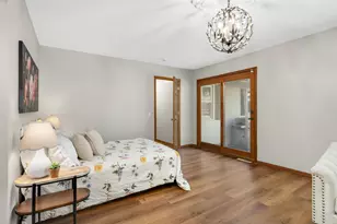 5124 Heritage Hills Dr, Bloomington, MN 55437 - Photo 13