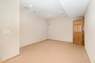 9031 Highview Ln, Woodbury, MN 55125 - Photo 37