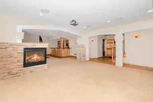 9031 Highview Ln, Woodbury, MN 55125 - Photo 31