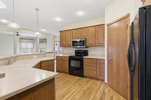 1330 N 10th St, Lake City, MN 55041 - Photo 5