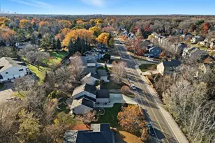 1136 County Rd C2 W, Roseville, MN 55113 - Photo 29