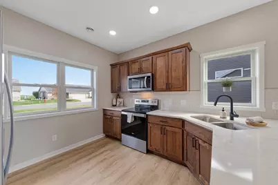 873 Escalade Lane SE, Owatonna, MN 55060 - Photo 15