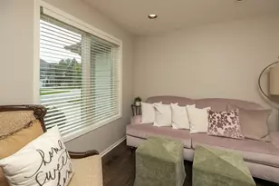 810 Foxcroft Cir SW, Rochester, MN 55902 - Photo 21