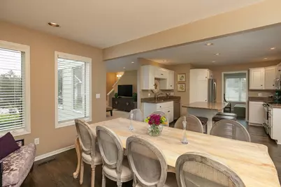 810 Foxcroft Circle SW, Rochester, MN 55902 - Photo 11