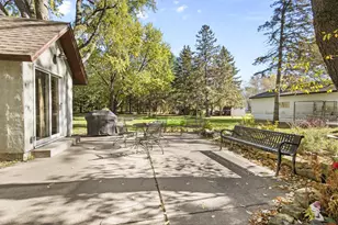 6924 Lakeview Dr, Lino Lakes, MN 55014 - Photo 31