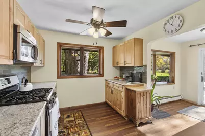 6924 Lakeview Drive, Lino Lakes, MN 55014 - Photo 21