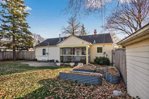 4930 Normandy Pl, Golden Valley, MN 55422 - Photo 5