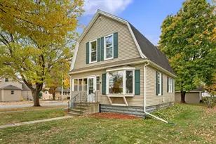 701 8th St NW, Austin, MN 55912 - Photo 1