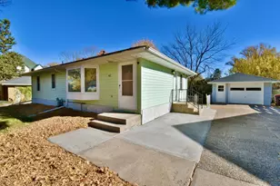 42 Oday St, Maplewood, MN 55119 - Photo 1