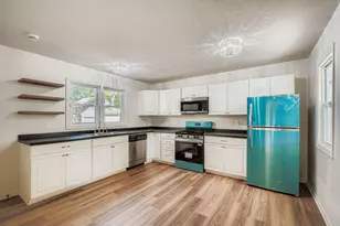 610 Fairview Ave Ave N, Saint Paul, MN 55104 - Photo 13