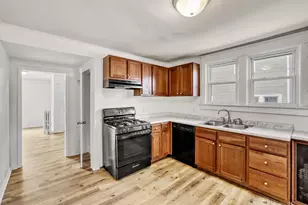 1501 Sherburne Ave Ave, Saint Paul, MN 55104 - Photo 9