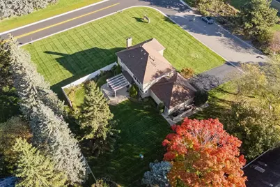 525 Sycamore Lane N, Plymouth, MN 55441 - Photo 3