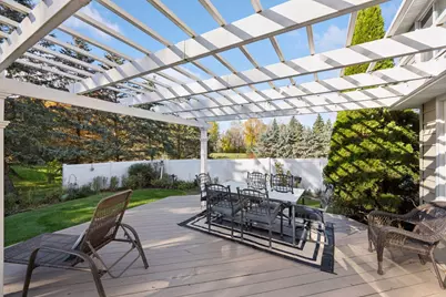 525 Sycamore Lane N, Plymouth, MN 55441 - Photo 5