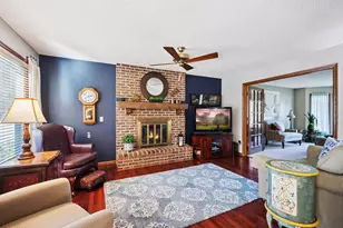 525 Sycamore Ln N, Plymouth, MN 55441 - Photo 9