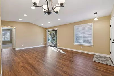 1150 Black Oaks Lane N, Plymouth, MN 55447 - Photo 5