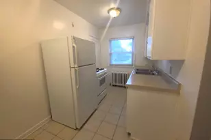 656 Cleveland Ave S, Saint Paul, MN 55116 - Photo 11