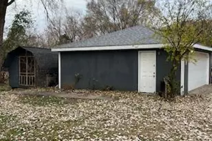 10880 S Shore Dr, Plymouth, MN 55441 - Photo 5