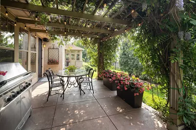 2554 W Lake Of The Isles Parkway, Minneapolis, MN 55405 - Photo 21