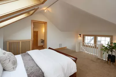 2554 W Lake Of The Isles Parkway, Minneapolis, MN 55405 - Photo 35