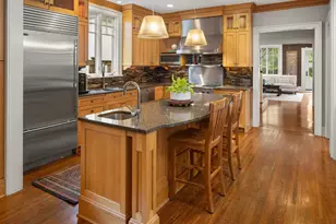 2554 W Lake of the Isles Pkwy, Minneapolis, MN 55405 - Photo 23