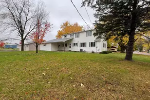 124 2nd St E, Tracy, MN 56175 - Photo 5