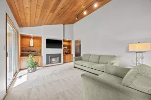 110309 Center Green Cir, Chaska, MN 55318 - Photo 5